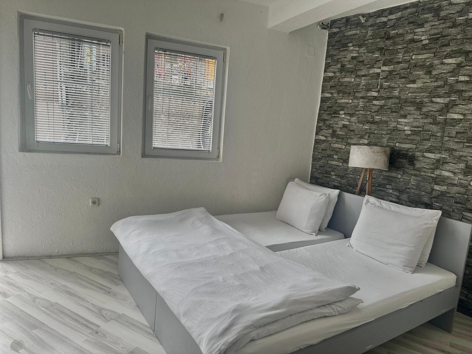 Oneroom Apartment